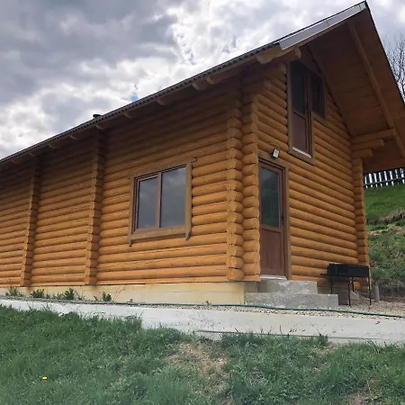 Деревянный коттедж Mezohat